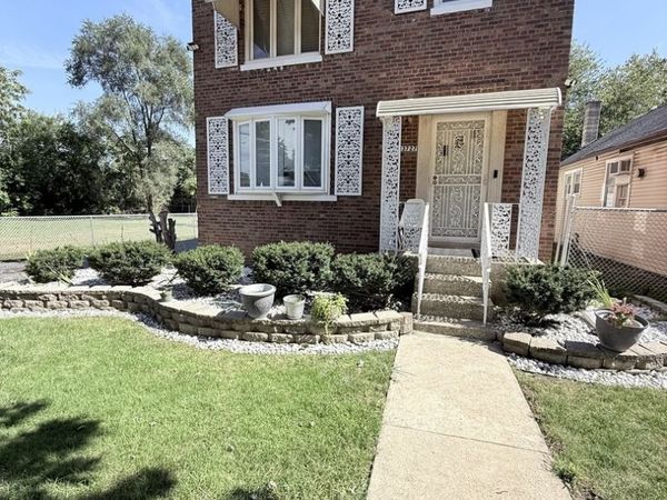 13727 S Homan Avenue , Unit 2, Robbins, IL 60472