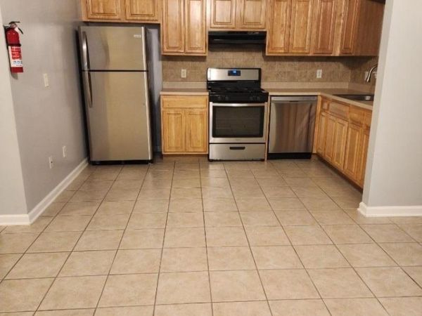 49 Crawford St, Unit 1, Newark, NJ 07102