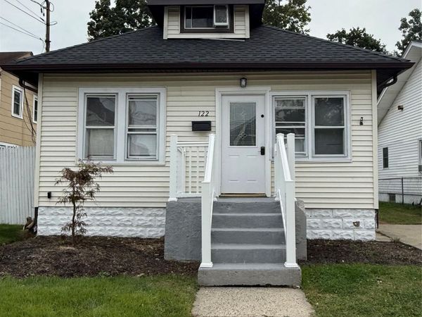 122 Dehnhoff Avenue , Freeport, NY 11520