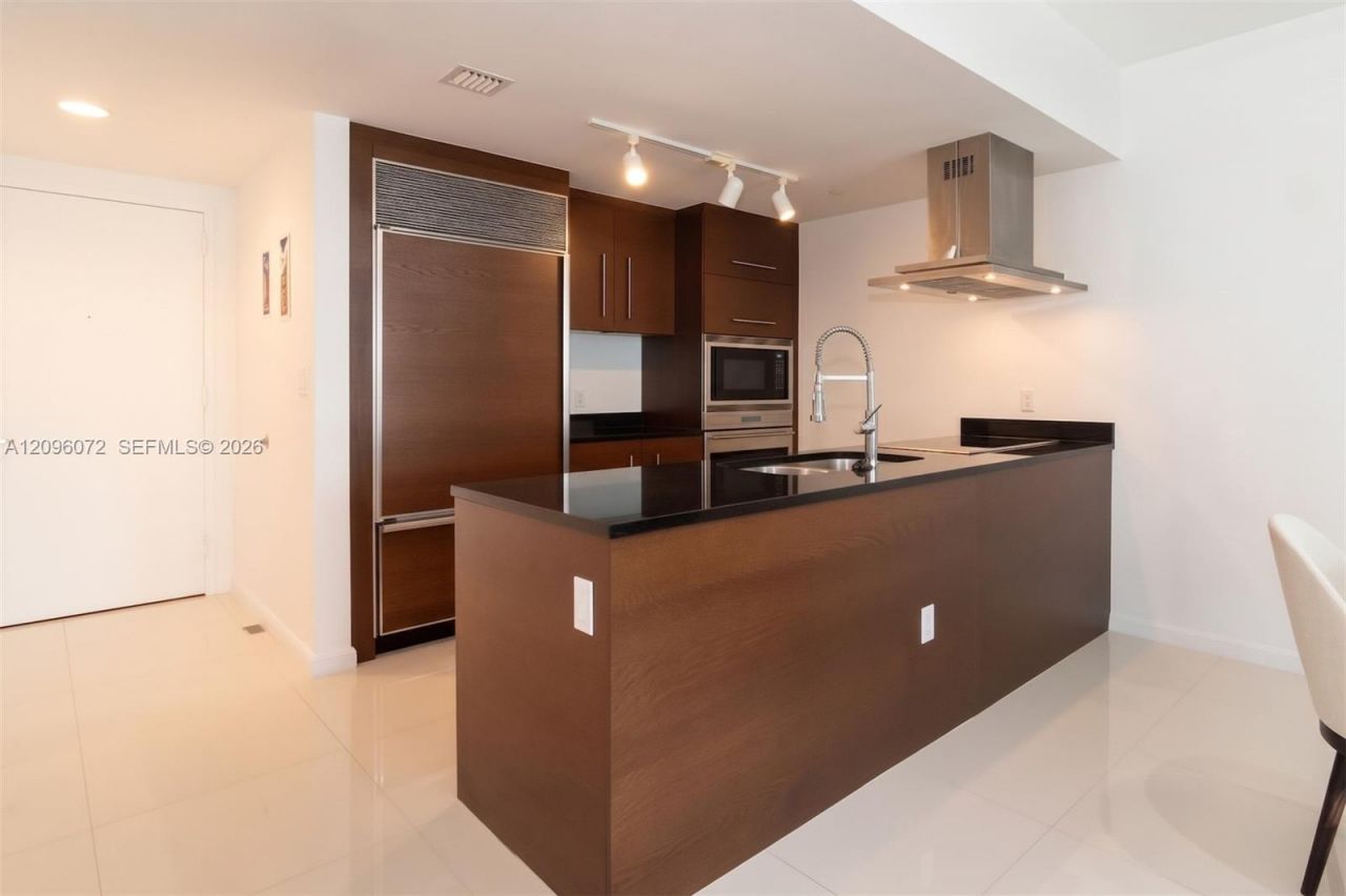 495 Brickell Ave , Unit 3207, Miami, FL 33131 Photo