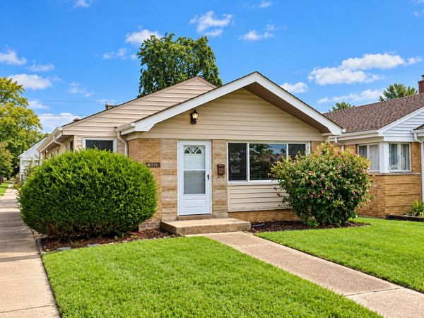 2028 Desplaines Street , Blue Island, IL 60406