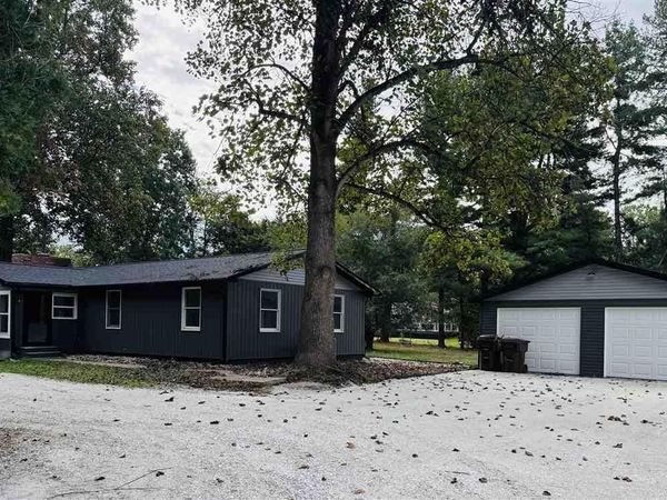 2283 E 1780 S, Clinton, IN 47842