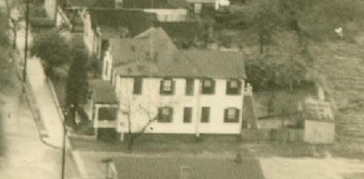 10 Francis Street Photo 5