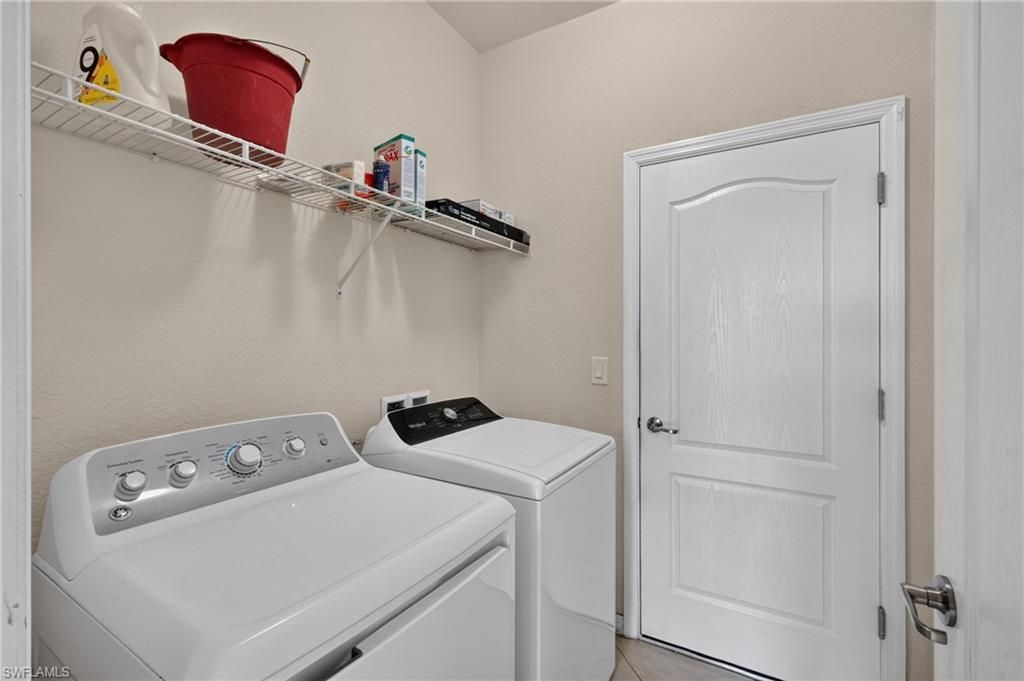 3576 Valle Santa Cir, Cape Coral, FL 33909 Photo