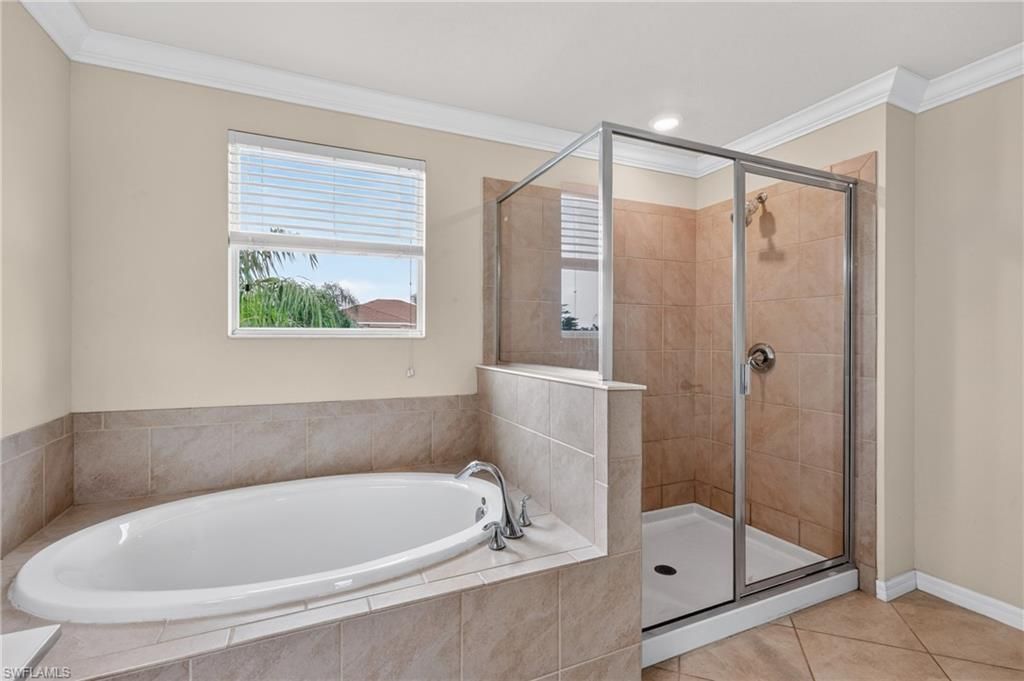 3576 Valle Santa Cir, Cape Coral, FL 33909 Photo