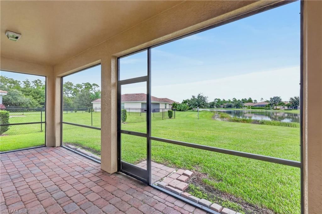 3576 Valle Santa Cir, Cape Coral, FL 33909 Photo