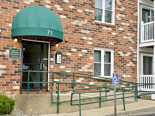 71 Edgeworth St, Unit 17, Worcester, MA 01605