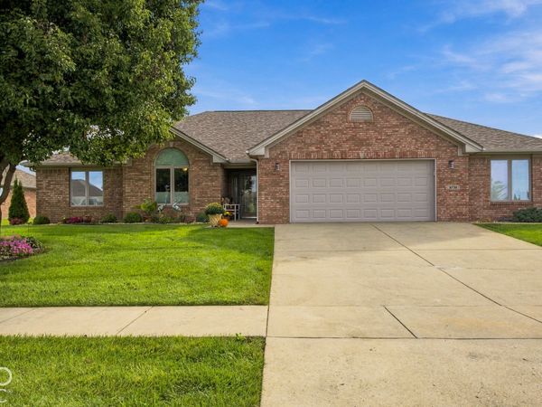 3739 Imperial Drive E, Columbus, IN 47203