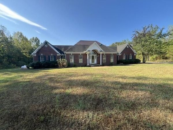1088 Highway 72 W, Corinth, MS 38834