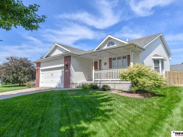 1636 Blackhawk Drive, Lincoln, NE 68521
