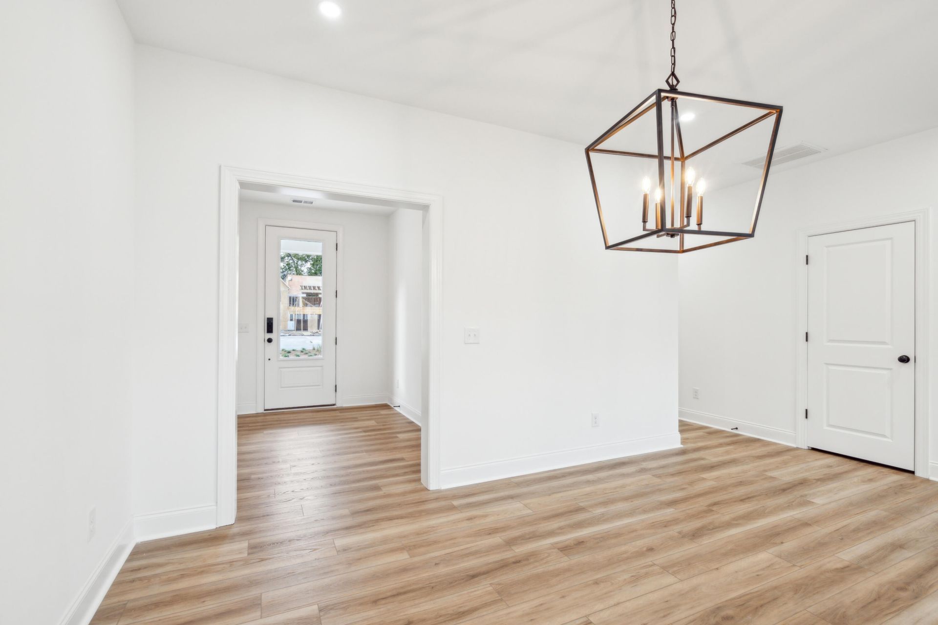 316 Livewell Court Photo 17