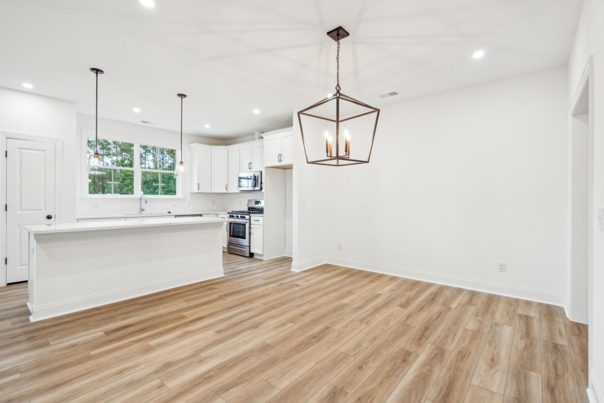 316 Livewell Court Photo 18