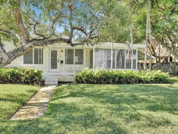 814 SE 14th St , Fort Lauderdale, FL 33316