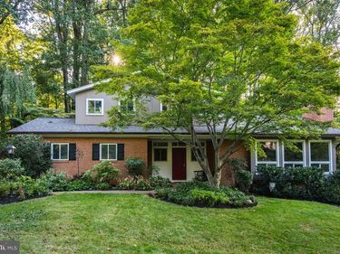 9115 SANTAYANA DRIVE, FAIRFAX, VA 22031
