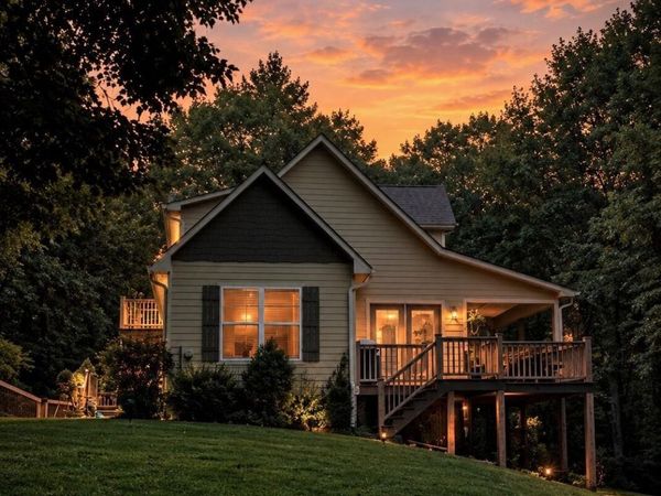 10444 South Highway 421, Trade, TN 37691