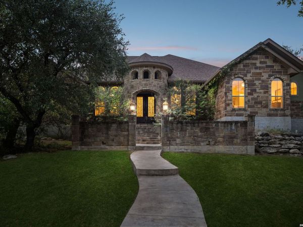 18872 Helotes Rdg, Helotes, TX 78023