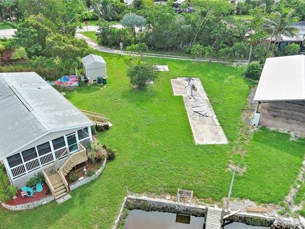 1245 S Lopez LN , CHOKOLOSKEE, FL 34138