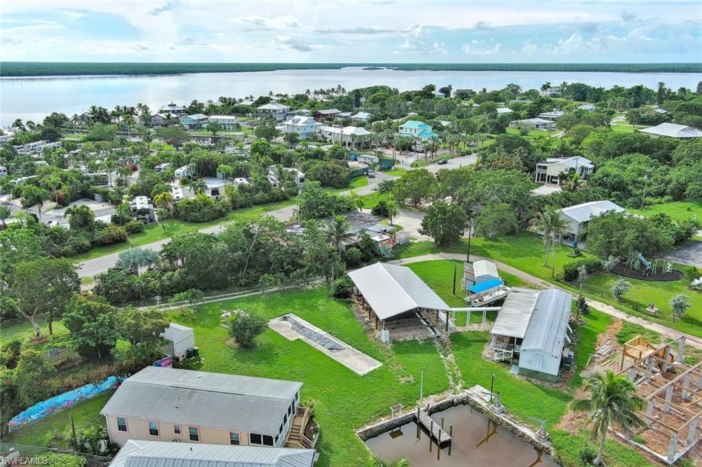 1245 S Lopez Ln , Chokoloskee, FL 34138 Photo