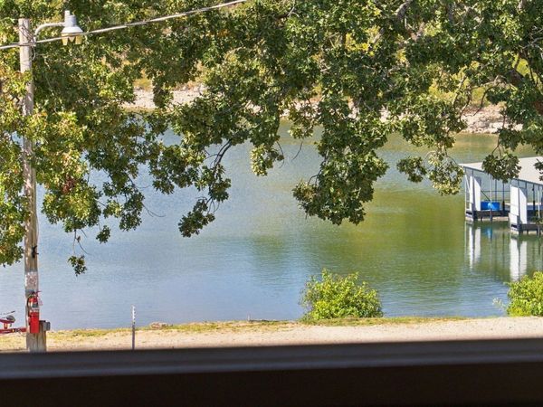 134 Deep Water Circle, Reeds Spring, MO 65737