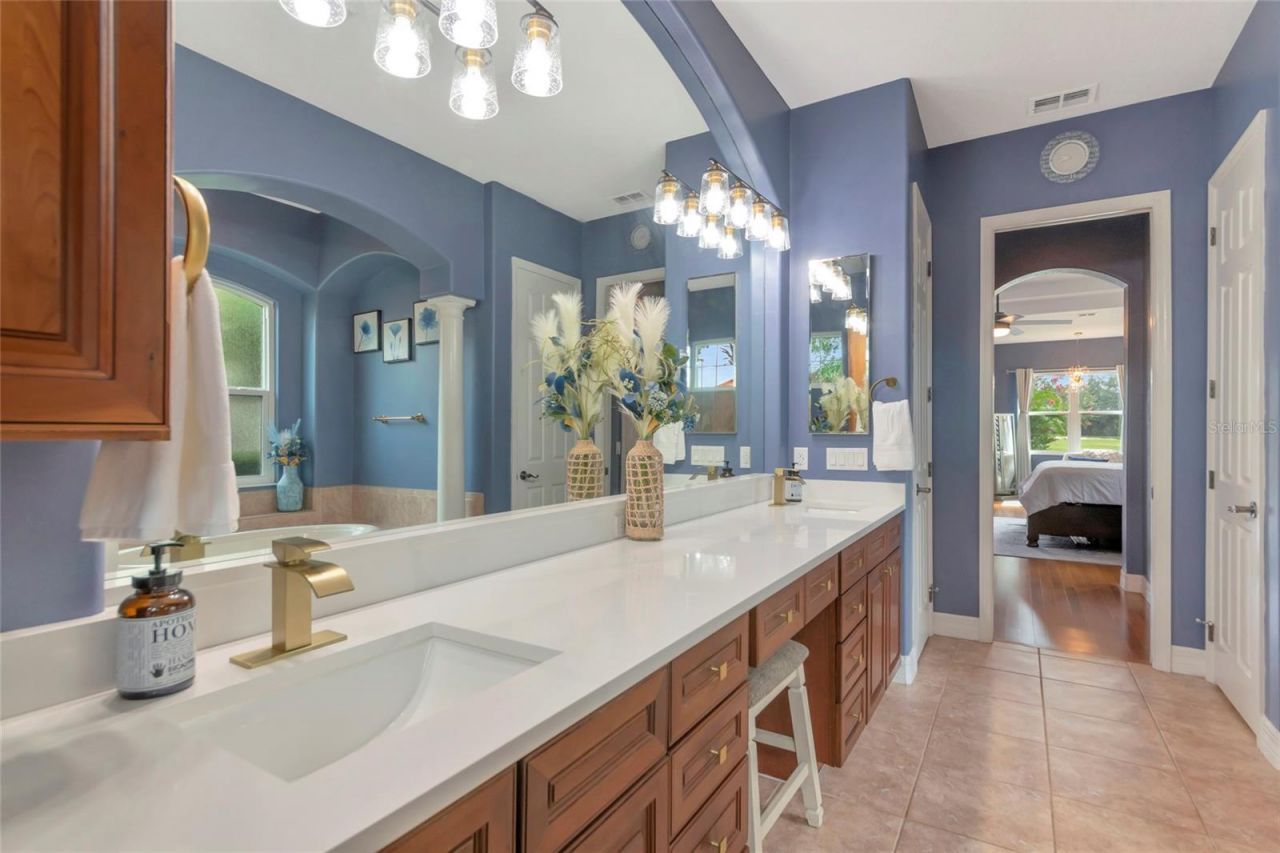 817 Maritime Court, Bradenton, FL 34212 Photo