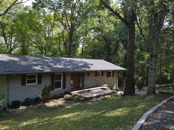 920 Rodney Dr , Nashville, TN 37205
