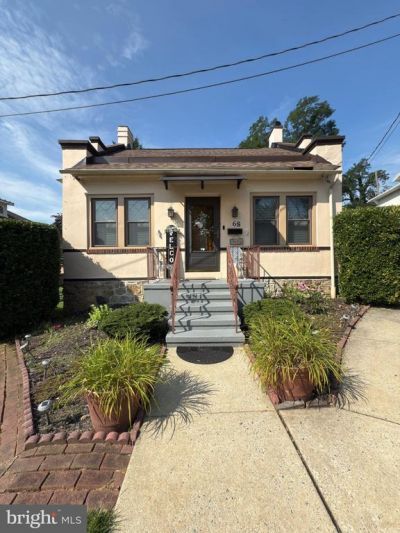 6 S LOS ROBLES COURT , READING, PA 19606