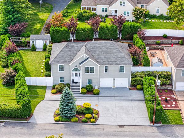 38 Cleary Road, Lake Ronkonkoma, NY 11779
