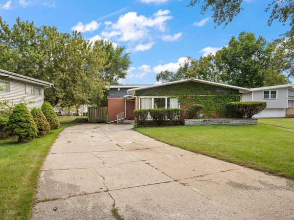 7001 Ash Place , Gary, IN 46403
