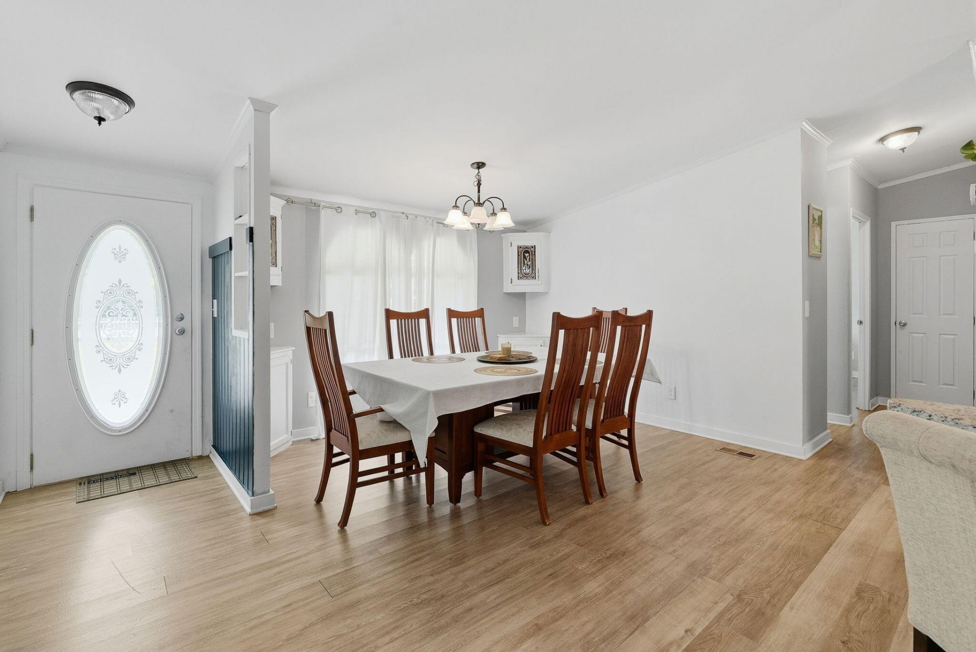 6156 Brown Way Photo 4