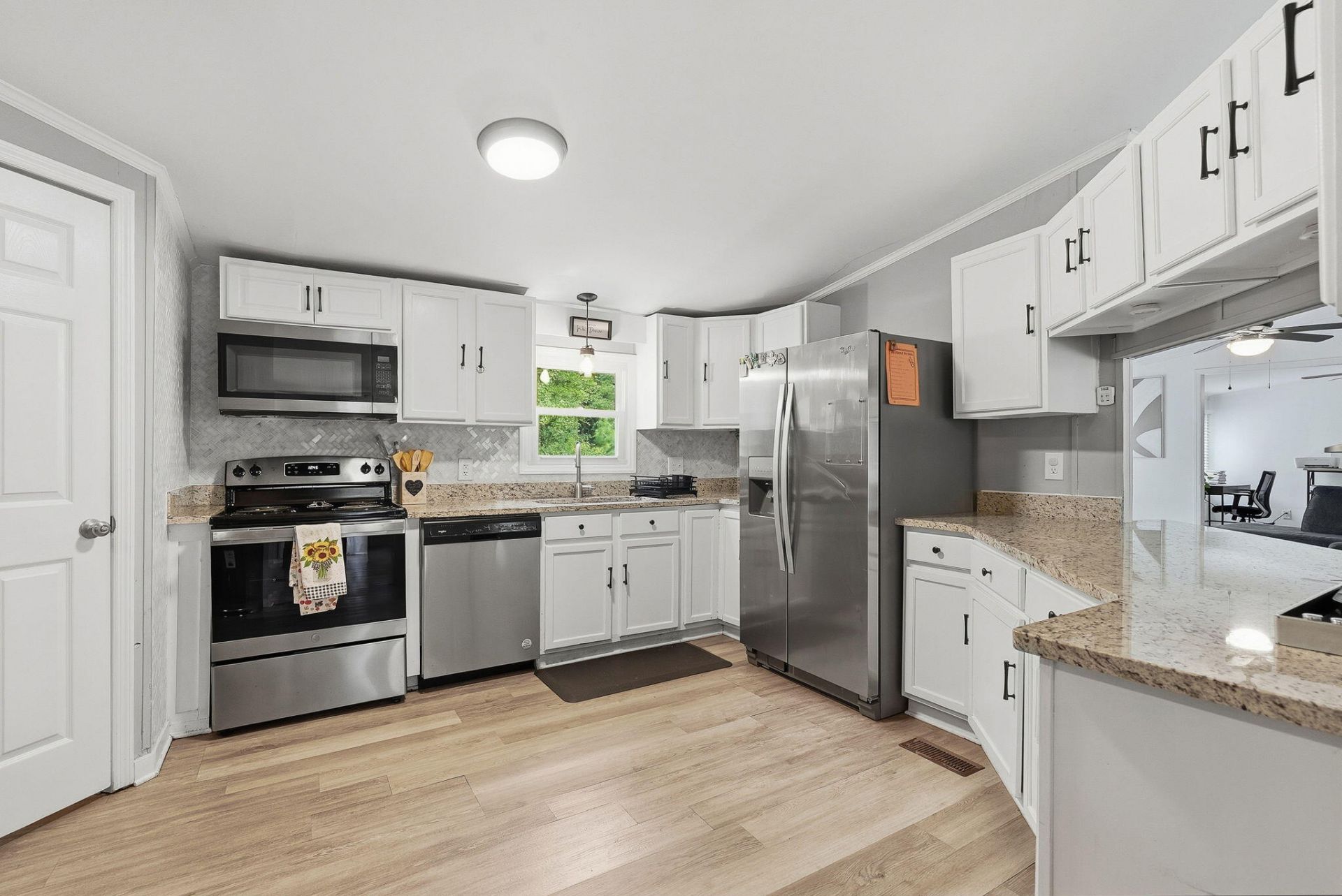 6156 Brown Way Photo 7