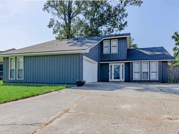 1580 Heartwood Dr, Baton Rouge, LA 70816