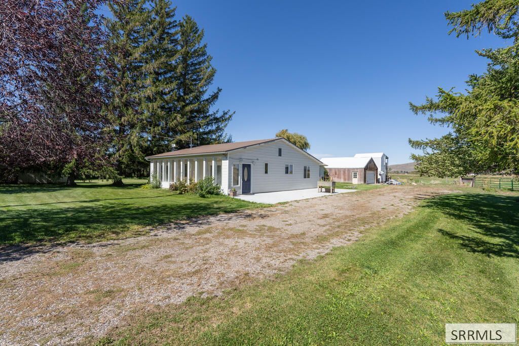 3695 E 700 N, Menan, ID 83434 Main Photo