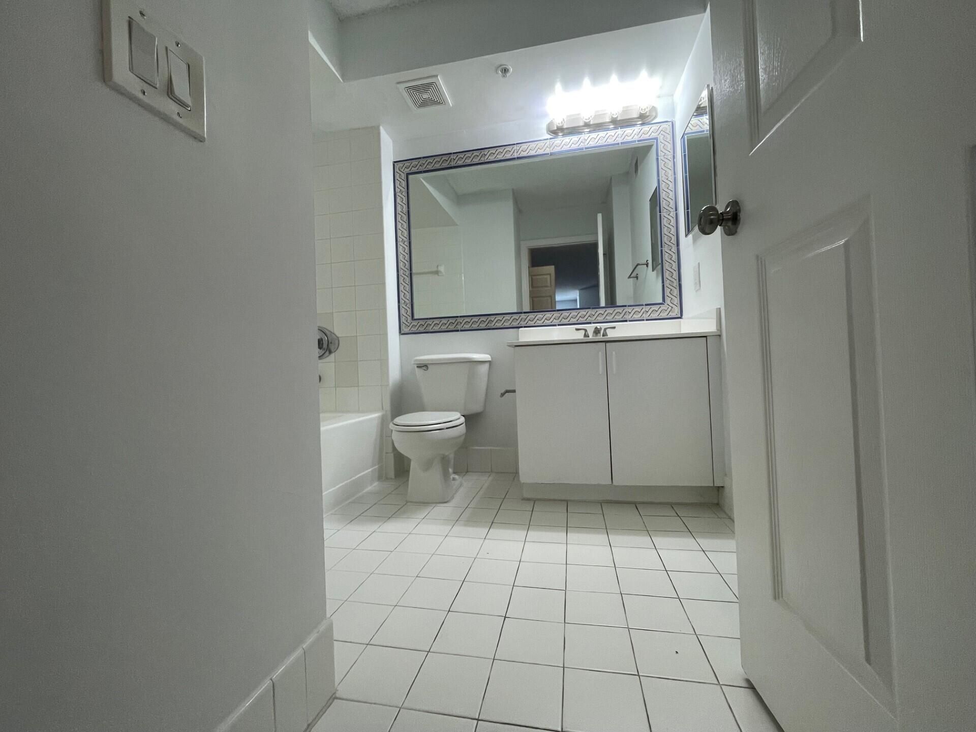 165 NW 96th Terrace, Unit 3-207, Pembroke Pines, FL 33024 Photo