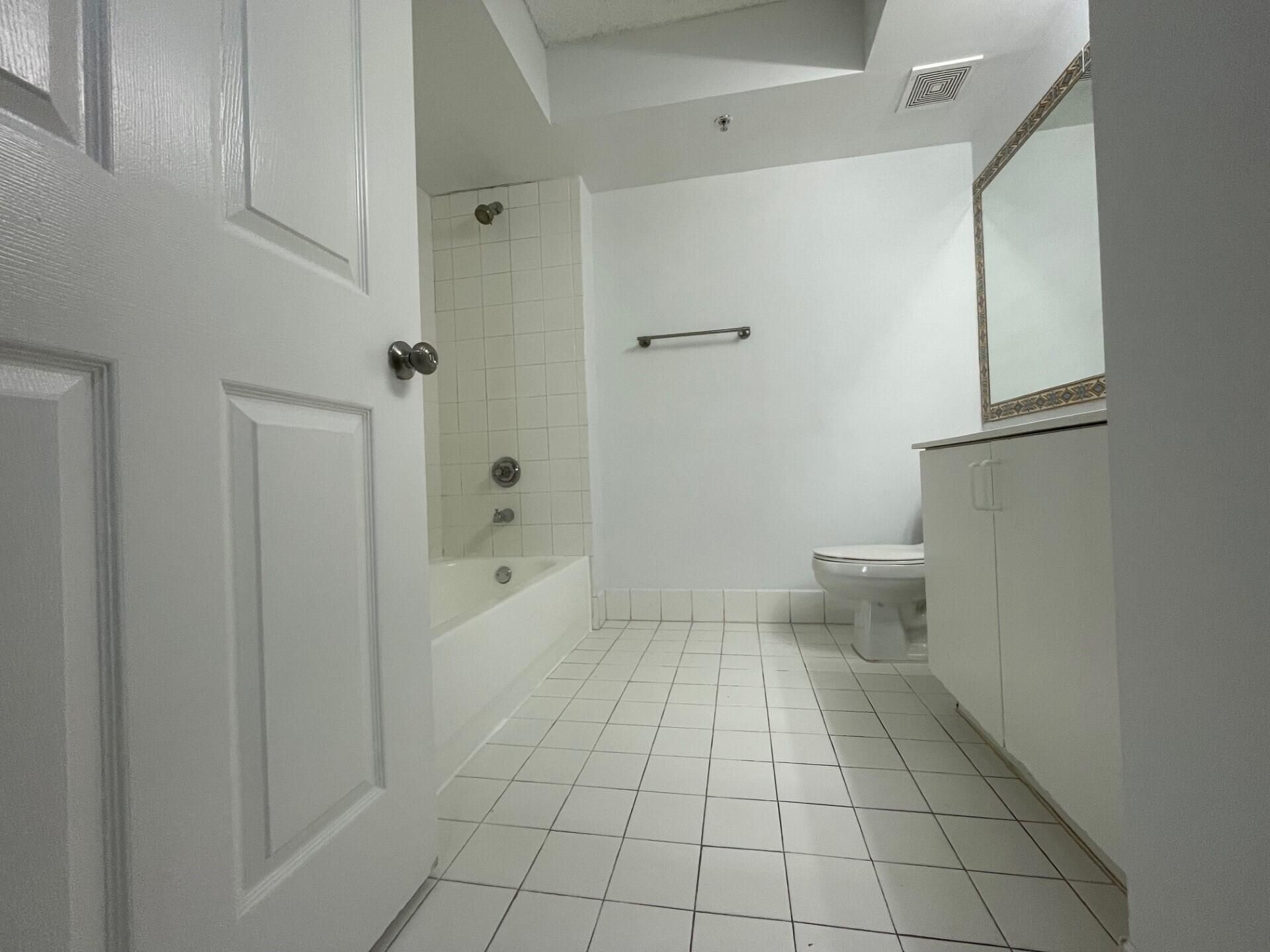 165 NW 96th Terrace, Unit 3-207, Pembroke Pines, FL 33024 Photo