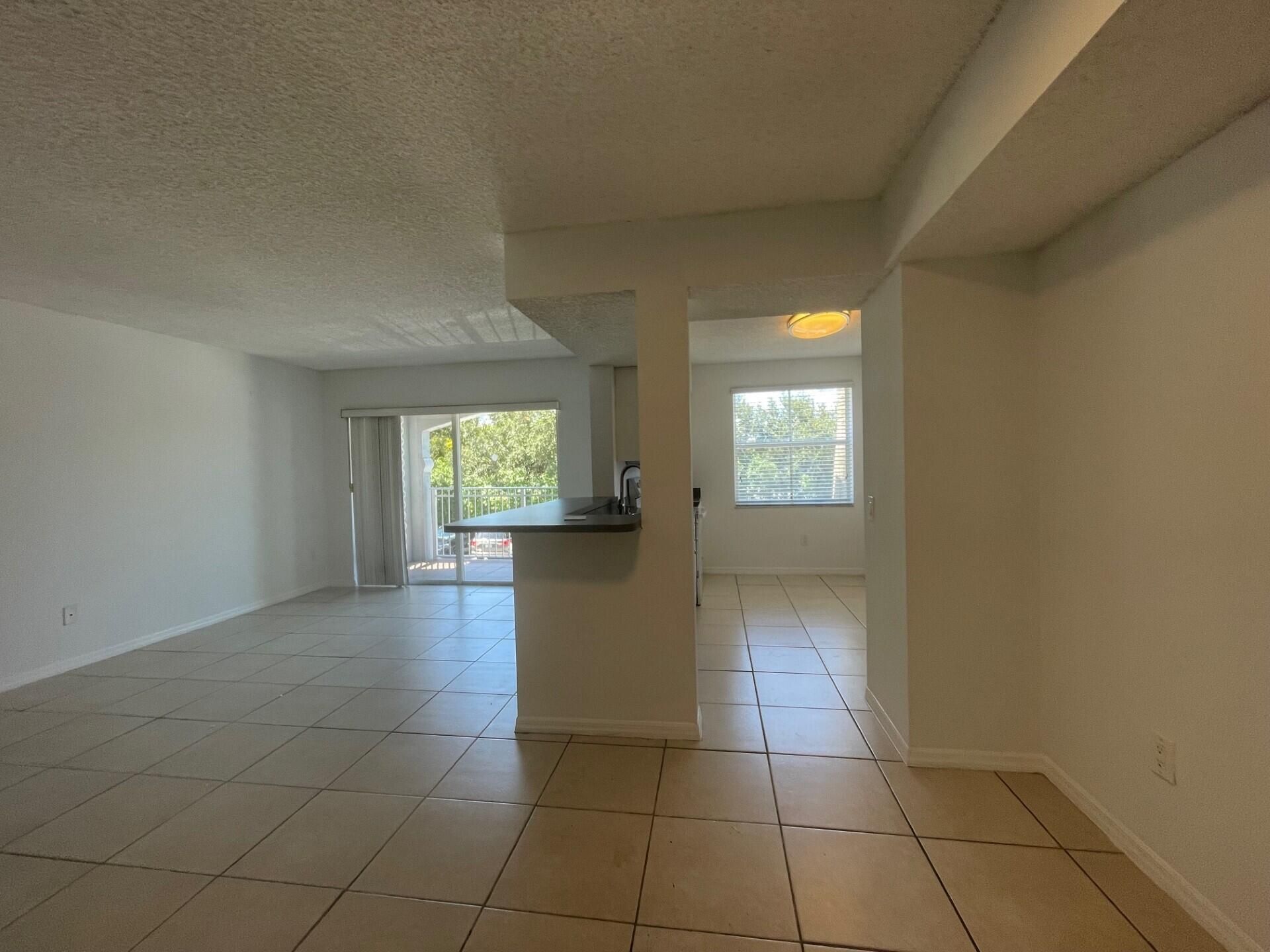 165 NW 96th Terrace, Unit 3-207, Pembroke Pines, FL 33024 Photo