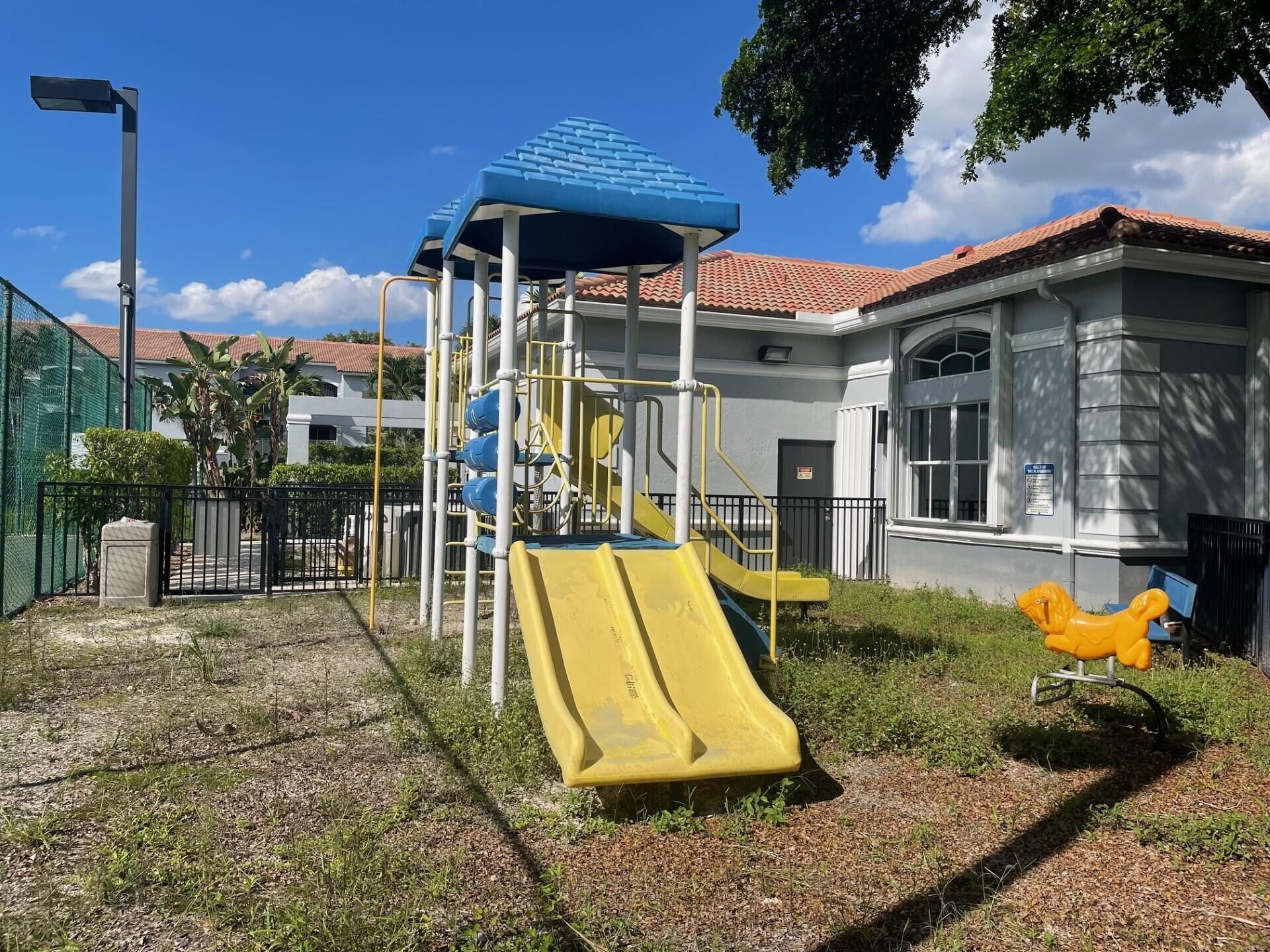 165 NW 96th Terrace, Unit 3-207, Pembroke Pines, FL 33024 Photo