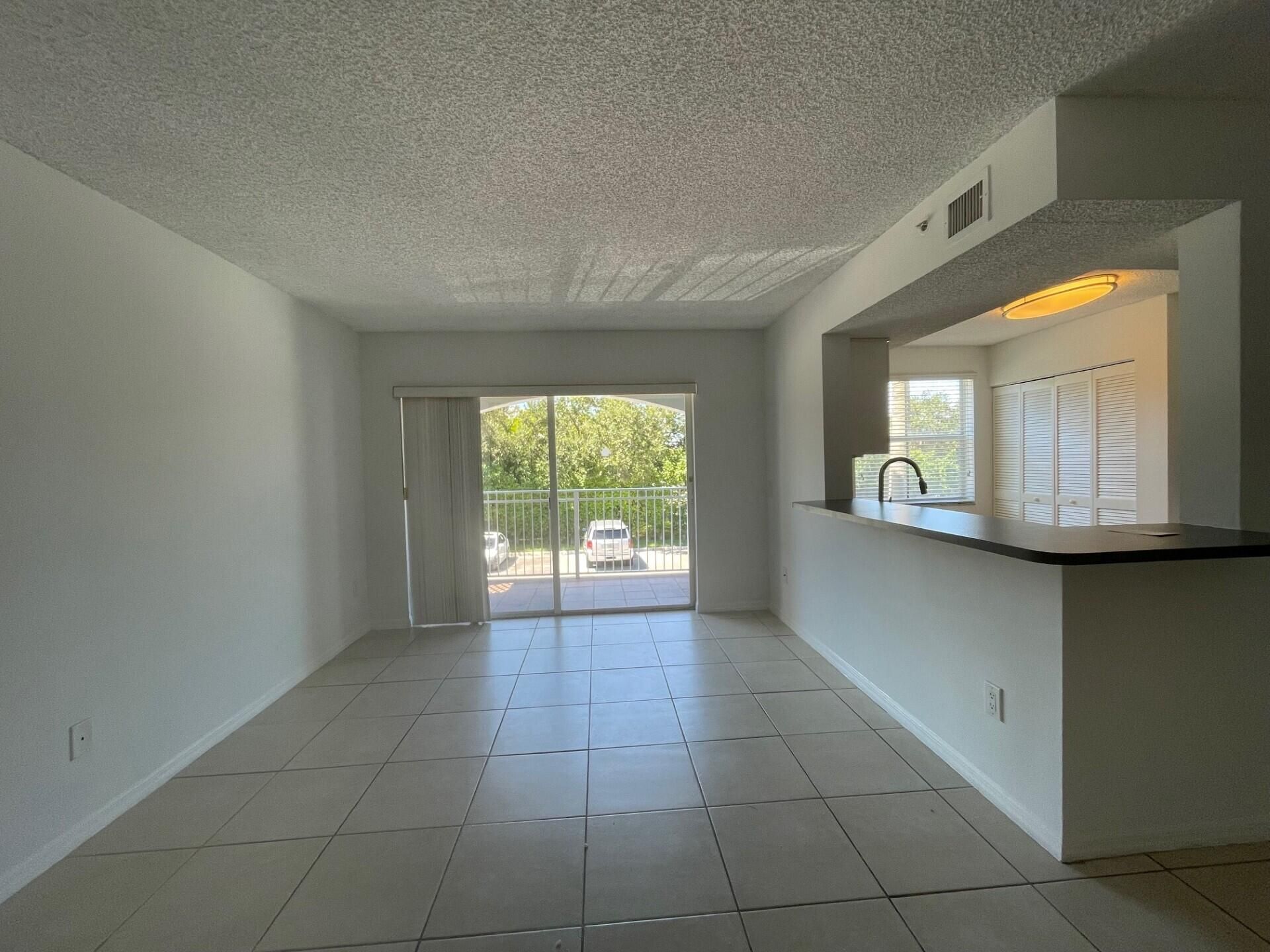 165 NW 96th Terrace, Unit 3-207, Pembroke Pines, FL 33024 Photo