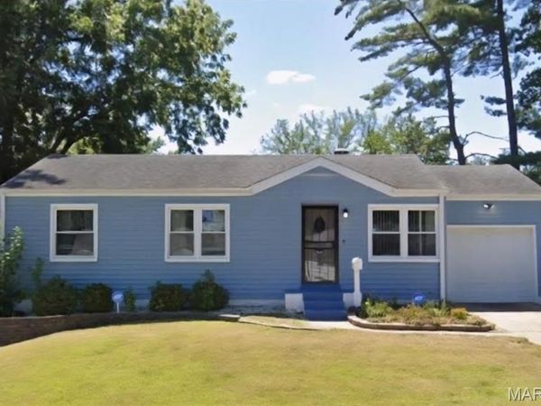 1426 Corinth Drive, St Louis, MO 63137