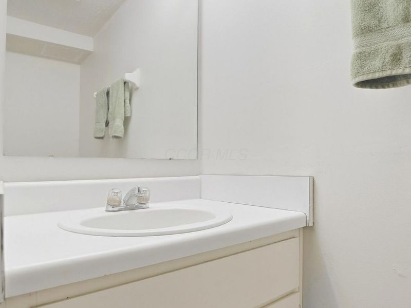 4830 Stoneybrook Boulevard, Unit 28E, Hilliard, OH 43026 Photo 26