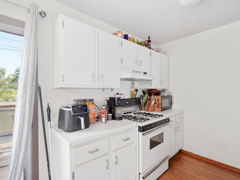 4830 Stoneybrook Boulevard, Unit 28E, Hilliard, OH 43026 Photo 9