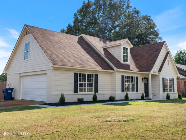 4241 Shadow Glen Drive, Horn Lake, MS 38637