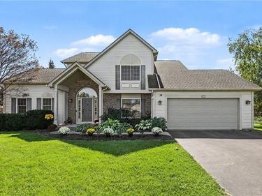 517 Willowgate Drive , Webster, NY 14580