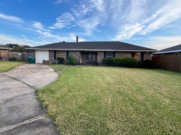 837 DOLPHIN Court , Kenner, LA 70065