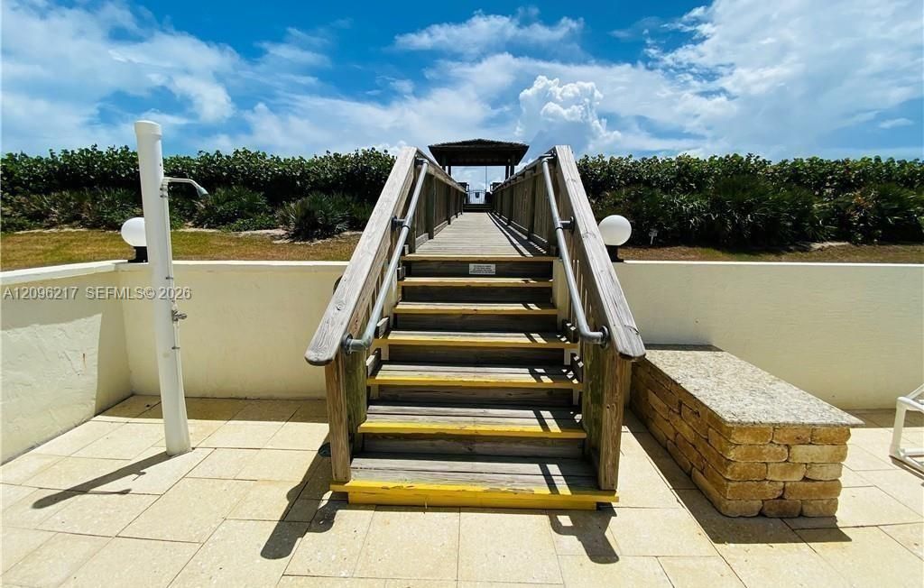 10044 S Ocean Dr , Unit 203, Jensen Beach, FL 34957 Photo