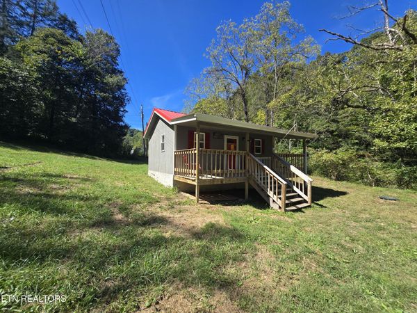 131 Ely Hollow Rd, Ewing, VA 24248