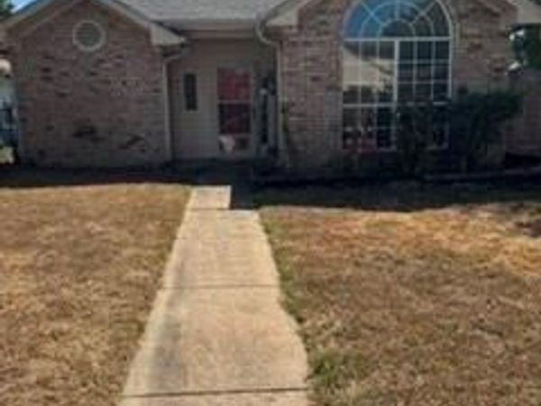 1026 Sanders Drive , Duncanville, TX 75137