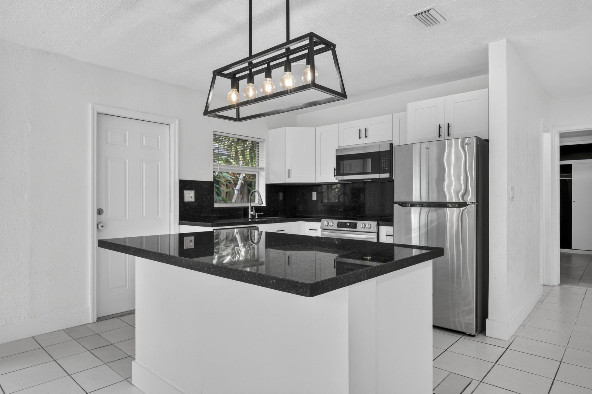 1515 NW 8th Avenue, Fort Lauderdale, FL 33311 Photo