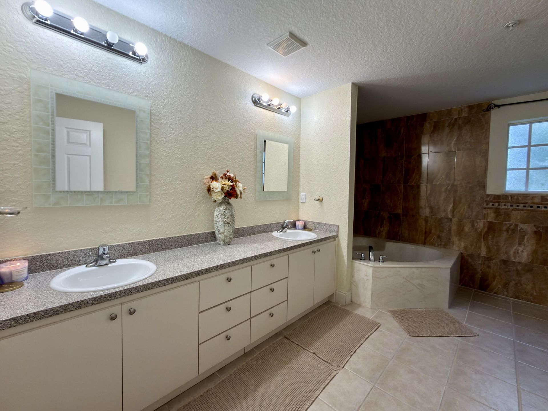 1431 NW 36th Way, Lauderhill, FL 33311 Photo