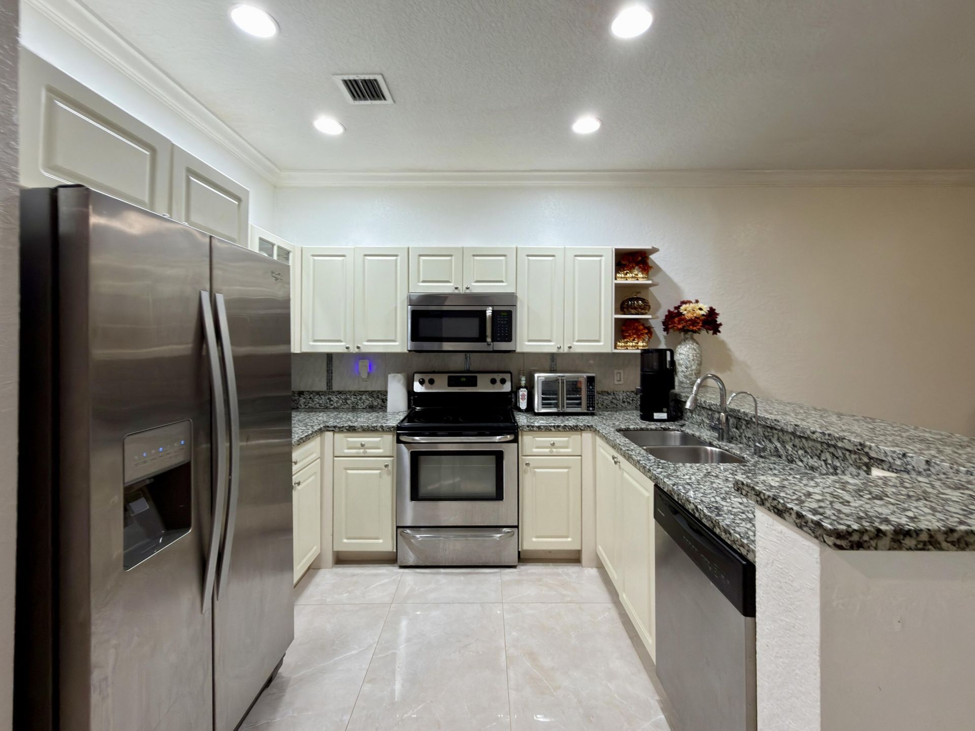 1431 NW 36th Way, Lauderhill, FL 33311 Photo