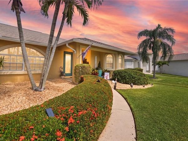 8880 Staghorn WAY, FORT MYERS, FL 33908